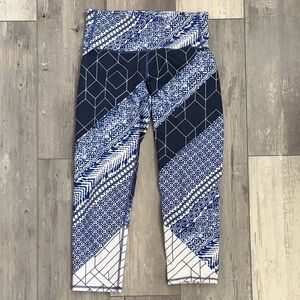 Women Geometric Blue and White Leggings